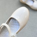 کفش دخترانه عروسکی طرح بغل مروارید از توباکو کد 4120704 - Image 25